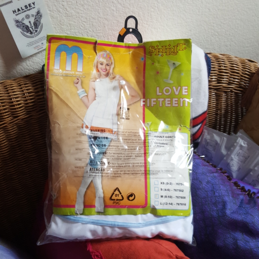 Ladies' "Love Fifteen/Hippie" Costume